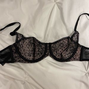 Victoria’s Secret unlined lace balconette bra